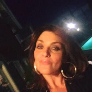 Meet your Posher, Lora